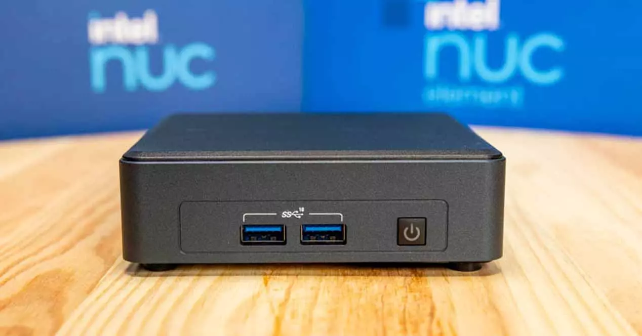 Intel NUC 11 Essential: Mini PC nhỏ gọn với Pentium Silver và Celeron Jasper Lake